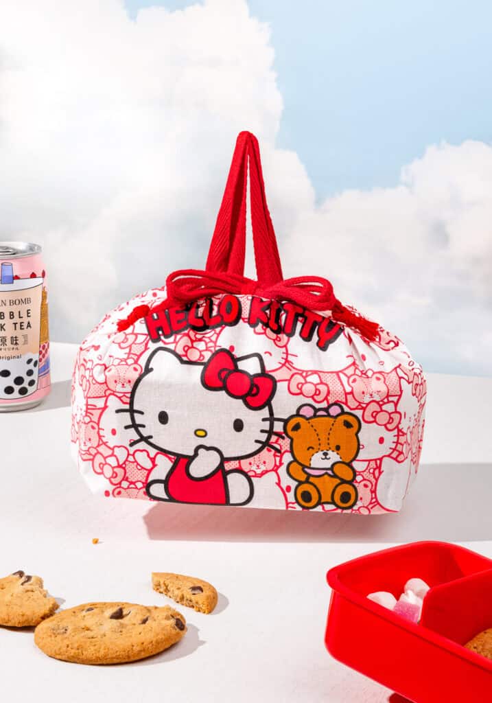 Hello Kitty Lunch Bag (Friends) - Clever Idiots Wholesale